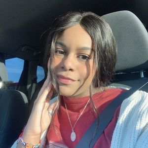 Meet your Posher, Dana